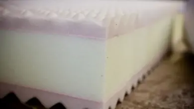 Průřez vrstvenou pěnou pro pohodlné sedací nábytek
