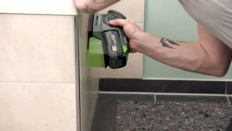 Power sander on tiles